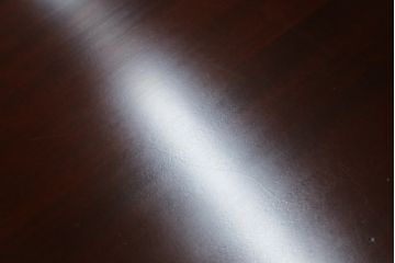 中古　美品　マホガニー材　IDC大塚家具取り扱い　「グレース」シリーズ　艶のある落ち着いた色味がシックな雰囲気を醸し出すネストテーブル(サイドテーブル、コーヒーテーブル、カフェテーブル、ローテーブル、)(R-074088)