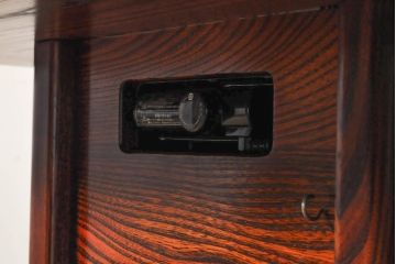 中古　美品!!　高級品!!　国産職人手作り品　総欅(ケヤキ)材　車輪(キャスター)付き囲炉裏テーブル(サイドテーブル、サービス台、キッチンワゴン)(R-074090)