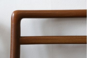 和製ビンテージ　青林製作所　チーク材　合皮　スタイリッシュな佇まいが魅力的なダイニングチェア4脚セット(椅子、イス、ヴィンテージ、バラ売り可能)(R-074093)