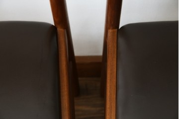 和製ヴィンテージ　青林製作所　チーク材　合皮　スタイリッシュな佇まいが魅力的なダイニングチェア2脚セット　(R-074094)