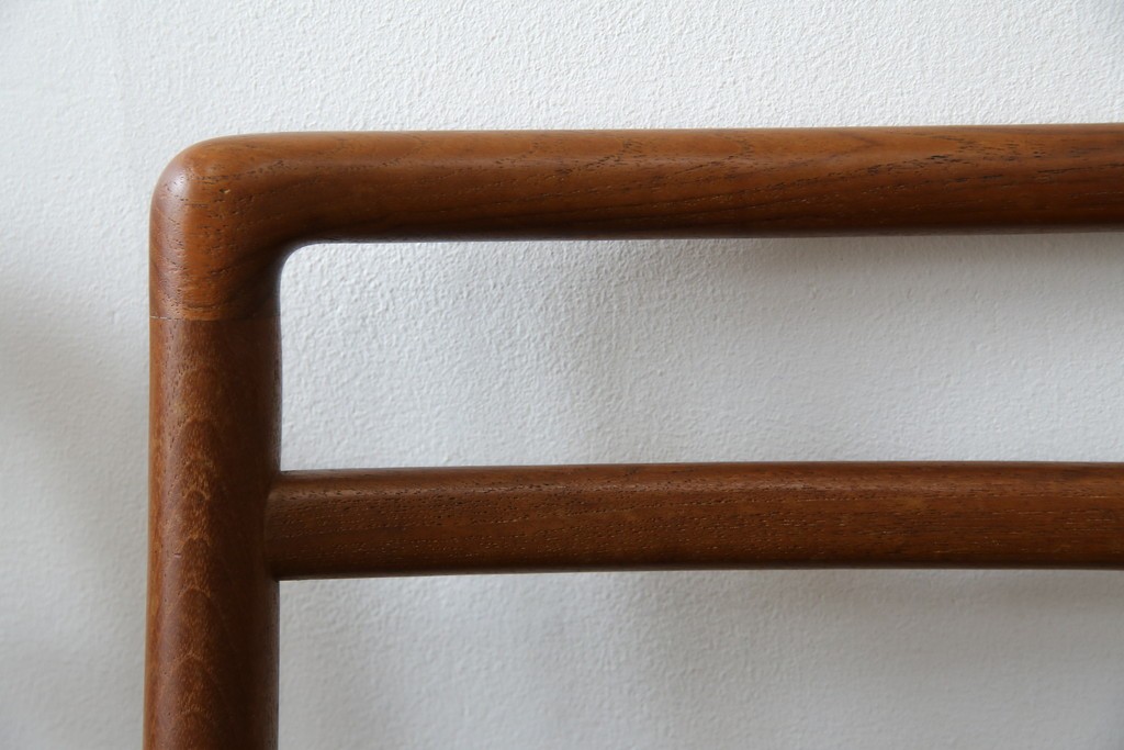 和製ヴィンテージ　青林製作所　チーク材　合皮　スタイリッシュな佇まいが魅力的なダイニングチェア2脚セット　(R-074094)