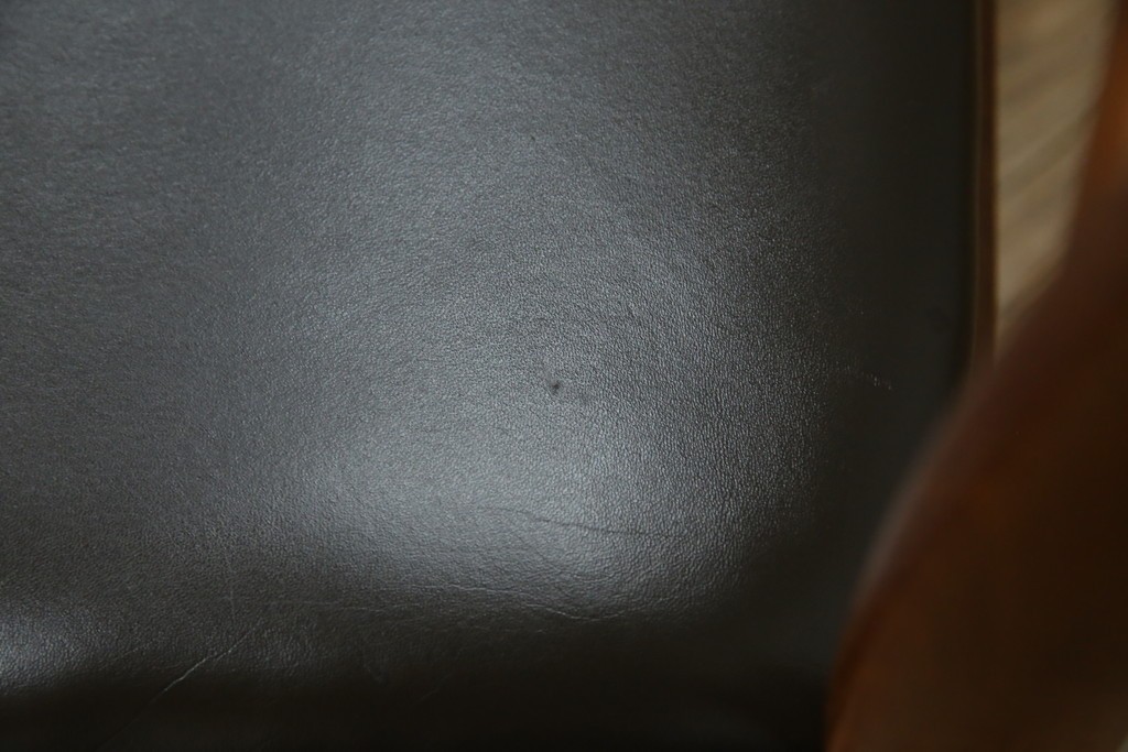 和製ヴィンテージ　青林製作所　チーク材　合皮　スタイリッシュな佇まいが魅力的なダイニングチェア2脚セット　(R-074094)