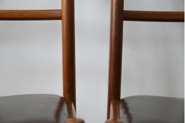 和製ヴィンテージ　青林製作所　チーク材　合皮　スタイリッシュな佇まいが魅力的なダイニングチェア2脚セット　(R-074094)