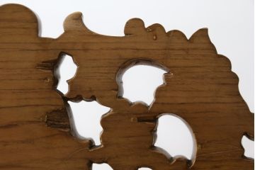 アジアンビンテージ　彫刻入り　オリエンタルな雰囲気と華やかさが目を惹く1Pソファ(アームソファ、1人掛け、一人掛け、ヴィンテージ)(R-074099)