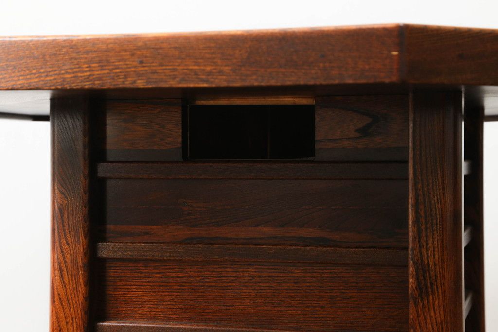 中古 美品 秋田川連漆器 栓材 漆塗り キャスター付きが便利な八角テーブル 定価約80万円相当 (R-074101)