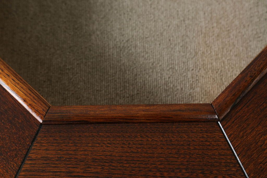 中古 美品 秋田川連漆器 栓材 漆塗り キャスター付きが便利な八角テーブル 定価約80万円相当 (R-074101)