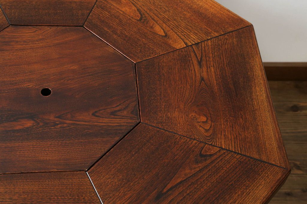 中古 美品 秋田川連漆器 栓材 漆塗り キャスター付きが便利な八角テーブル 定価約80万円相当 (R-074101)