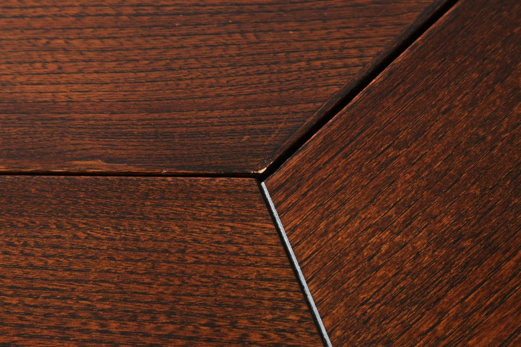 中古 美品 秋田川連漆器 栓材 漆塗り キャスター付きが便利な八角テーブル 定価約80万円相当 (R-074101)