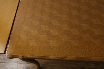フランスアンティーク　オーク材　すらっと伸びた猫脚が上品なパーケットリーエクステンションテーブル(ダイニングテーブル、4人掛け、6人掛け、食卓)(R-074103)