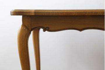 フランスアンティーク　オーク材　すらっと伸びた猫脚が上品なパーケットリーエクステンションテーブル(ダイニングテーブル、4人掛け、6人掛け、食卓)(R-074103)