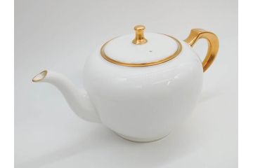 オールド大倉　大倉陶園(OKURA、OAC)　ゴールドライン　シンプルなデザインながらも気品漂うティーポット(洋食器)(R-074108)