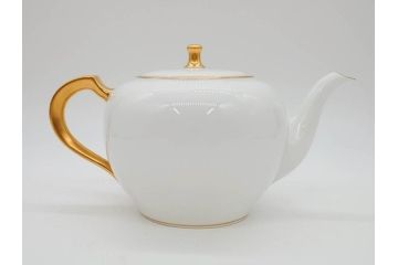 オールド大倉　大倉陶園(OKURA、OAC)　ゴールドライン　シンプルなデザインながらも気品漂うティーポット(洋食器)(R-074108)