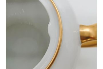 オールド大倉　大倉陶園(OKURA、OAC)　ゴールドライン　シンプルなデザインながらも気品漂うティーポット(洋食器)(R-074108)