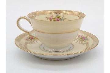 オールドノリタケ　NORITAKE　金彩　ティータイムが華やかになるティーカップ&ソーサー4客セット(花、フラワー、C&S、洋食器)(R-074120)