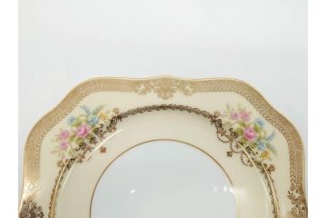 オールドノリタケ　NORITAKE　金彩　洗練されたフォルムが優雅な雰囲気を醸し出すプレート5枚セット(花、フラワー、皿、洋食器)(R-074123)