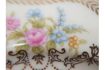 オールドノリタケ　NORITAKE　金彩　洗練されたフォルムが優雅な雰囲気を醸し出すプレート5枚セット(花、フラワー、皿、洋食器)(R-074123)
