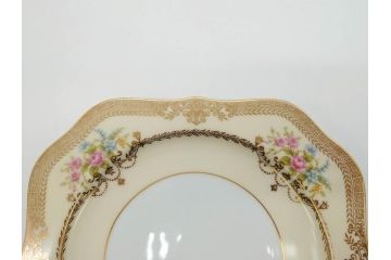 オールドノリタケ　NORITAKE　金彩　洗練されたフォルムが優雅な雰囲気を醸し出すプレート6枚セット(花、フラワー、皿、洋食器)(R-074124)