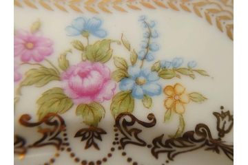 オールドノリタケ　NORITAKE　金彩　洗練されたフォルムが優雅な雰囲気を醸し出すプレート6枚セット(花、フラワー、皿、洋食器)(R-074124)