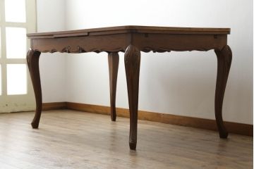 フランスアンティーク　オーク材　すらっと伸びた猫脚に施されたデザインが上品なパーケットリーエクステンションテーブル(ダイニングテーブル、4人掛け、6人掛け、食卓)(R-074134)