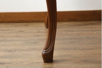 フランスアンティーク　オーク材　すらっと伸びた猫脚に施されたデザインが上品なパーケットリーエクステンションテーブル(ダイニングテーブル、4人掛け、6人掛け、食卓)(R-074134)