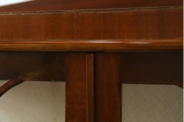 イギリスアンティーク　マホガニー材　猫脚がお洒落なキャビネット　(R-074137)