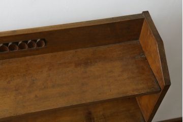 和製アンティーク　カバ材　ナラ材　彫刻と象嵌入りの楔(クサビ)本棚(ブックシェルフ、オープンシェルフ、飾り棚)(R-074139)