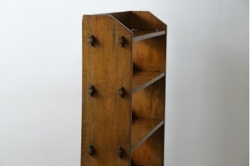 和製アンティーク　カバ材　ナラ材　彫刻と象嵌入り!　楔式のレトロな本棚　(R-074139)