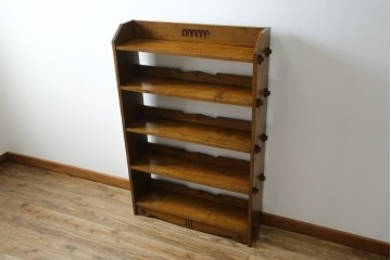 和製アンティーク　カバ材　ナラ材　彫刻と象嵌入り!　楔式のレトロな本棚　(R-074139)