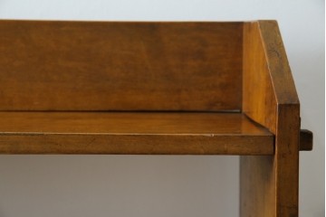 和製アンティーク　カバ材　ナラ材　彫刻と象嵌入り!　楔式のレトロな本棚　(R-074139)