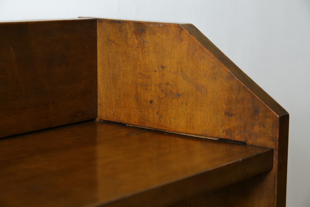 和製アンティーク　カバ材　ナラ材　彫刻と象嵌入り!　楔式のレトロな本棚　(R-074139)