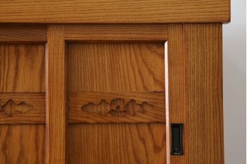 中古　美品　美しい木目と品のある佇まいが魅力の重ね水屋箪笥(収納箪笥、戸棚、収納棚、食器棚)(R-074143)