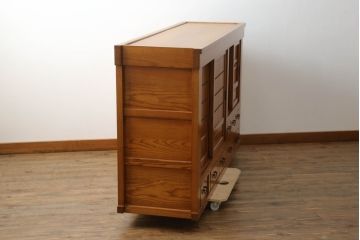 中古　美品　美しい木目と品のある佇まいが魅力の水屋箪笥サイドボード(引き出し、収納棚、戸棚、食器棚)(R-074144)