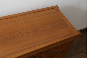 中古　美品　美しい木目と品のある佇まいが魅力の水屋箪笥サイドボード(引き出し、収納棚、戸棚、食器棚)(R-074144)
