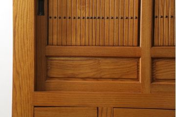 中古　美品　美しい木目と品のある佇まいが魅力の水屋箪笥サイドボード(引き出し、収納棚、戸棚、食器棚)(R-074144)