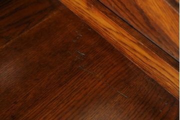 イギリスアンティーク　オーク材　たっぷりな収納力が魅力的!! シックな佇まいのロールトップデスク(両袖机、ニーホールデスク、ワークデスク、在宅用、在宅ワーク、英国)(R-074149)