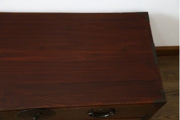 和製アンティーク　桜丸金具　年月を経た風合いが魅力的な重ね米沢箪笥　(R-074160)