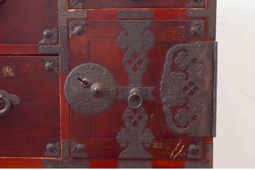和製アンティーク　桜丸金具　年月を経た風合いが魅力的な重ね米沢箪笥(重ね箪笥、収納箪笥、衣装箪笥、小箪笥、時代箪笥)(R-074160)