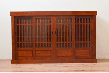 中古　ニレ材　明るく艶のある木の色味が美しい水屋箪笥サイドボード(食器棚、戸棚、収納棚、サイドキャビネット)(R-074164)