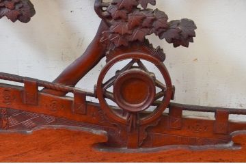 アンティーク建具　激レア　希少!!　最高級　山本博作　漆塗り　楠(クス)材　紅葉・宝珠　緻密で豪華な太鼓(だだいこ・楽太鼓)の彫りに目を奪われる彫刻欄間1枚(明り取り、明かり取り、在銘有り)(R-074167)