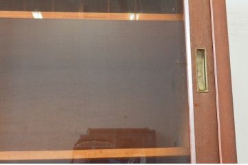 和製ビンテージ　ゆらゆらガラス　大振り　幅200cm　ナラ材　レトロな雰囲気の二段重ね収納棚(ガラスケース、キャビネット、戸棚、食器棚、飾り棚、店舗什器、ヴィンテージ)(R-074170)