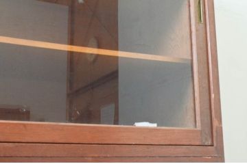 和製ビンテージ　ゆらゆらガラス　大振り　幅200cm　ナラ材　レトロな雰囲気のサイドボード(ガラスケース、サイドキャビネット、食器棚、収納棚、飾り棚、戸棚、ヴィンテージ)(R-074171)