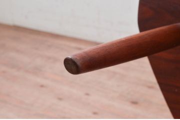 和製ヴィンテージ　小田急ハルク購入　ジョージナカシマ　LOUNGE ARM(ラウンジアーム)　One Arm(ワンアーム、片肘)　CN103　モダンに洗練された右アーム付きラウンジチェア(ジョージ・ナカシマ、アームチェア、イス、椅子、板座チェア、ビンテージ)(R-074175)