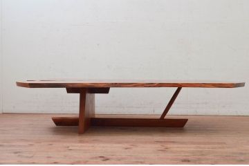 和製ビンテージ　レア　ジョージナカシマ　刻印なしの年代もの!!　小田急ハルク購入　MINGURENII COFFEE TABLE　濃淡の杢目が魅力的!素材のかたちを贅沢に活かしたコーヒーテーブル(ジョージ・ナカシマ、ミングレンII、ローテーブル、リビングテーブル、センターテーブル、ヴィンテージ、契り)(R-074177)