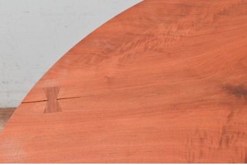 和製ビンテージ　レア　ジョージナカシマ　刻印なしの年代もの!!　小田急ハルク購入　ROUND TABLE　素材のかたちと杢目を活かしたラウンドテーブル(ジョージ・ナカシマ、丸テーブル、ローテーブル、リビングテーブル、センターテーブル、ヴィンテージ、契り)(R-074179)