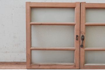 アンティーク建具　古き良き時代の趣を感じる小窓2枚セット(引き戸、ガラス戸)(R-074188)