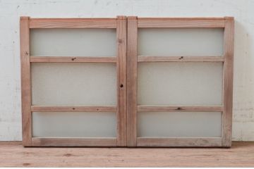 アンティーク建具　古き良き時代の趣を感じる小窓2枚セット(引き戸、ガラス戸)(R-074188)