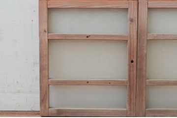 アンティーク建具　古き良き時代の趣を感じる小窓2枚セット(引き戸、ガラス戸)(R-074188)