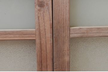 アンティーク建具　古き良き時代の趣を感じる小窓2枚セット(引き戸、ガラス戸)(R-074188)
