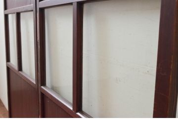 アンティーク建具　古民家インテリアにおすすめな幅狭ガラス帯戸2枚セット(引き戸、板戸、ガラス戸)(R-074192)