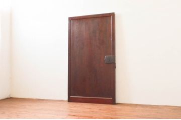 アンティーク建具　総栗材　一枚板　味わい深い木の風合いが魅力的な蔵戸1枚(玄関戸、板戸、引き戸)(R-074195)